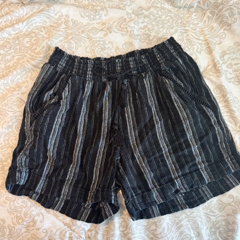 Briggs New York Black and White shorts with Stripes